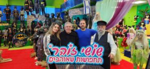 שושי זוהר: אלפי תחפושות לפורים נתרמו לילדים נזקקים